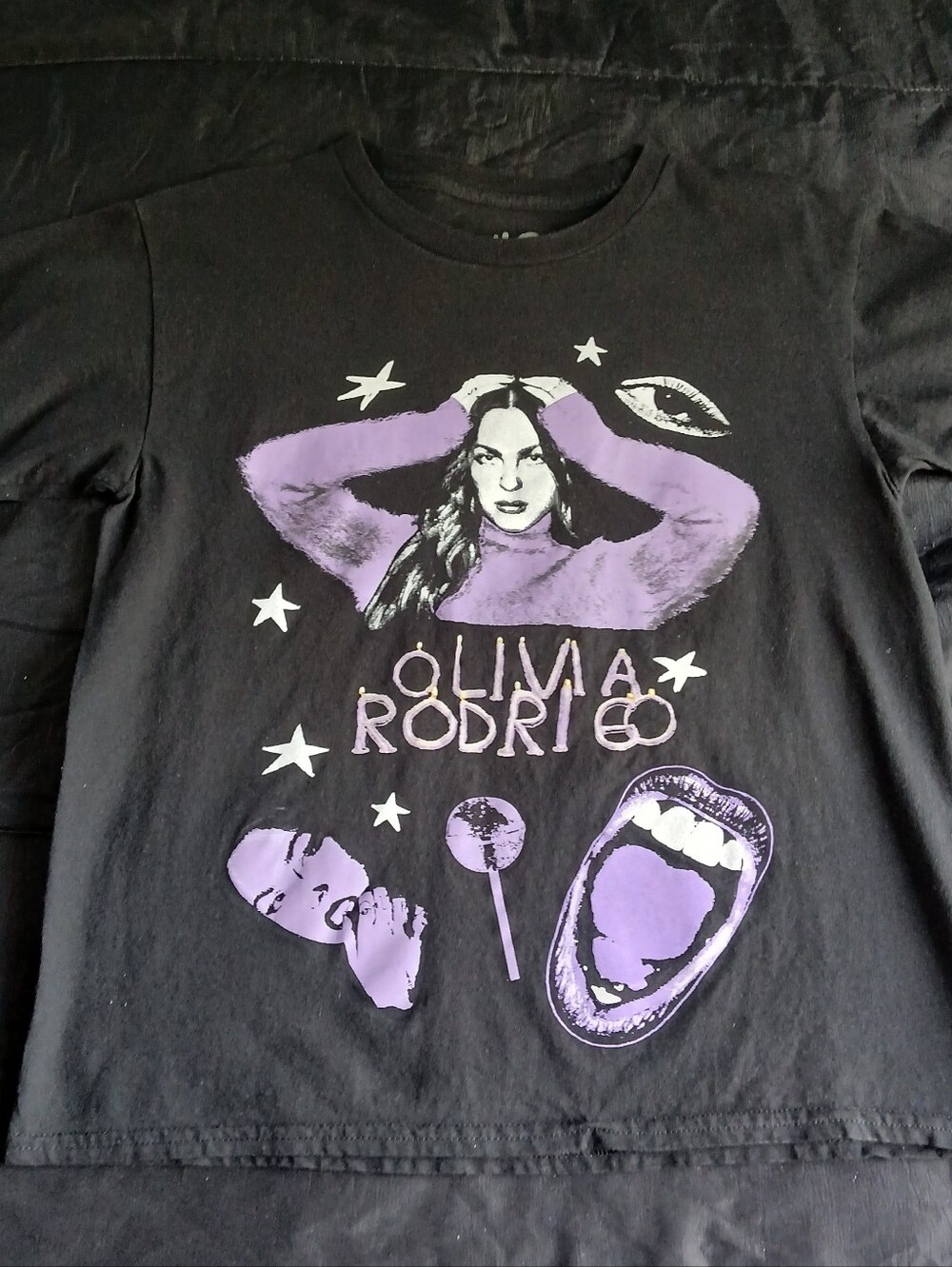 Black Tee with Purple Olivia Rodrigo Graphic XS